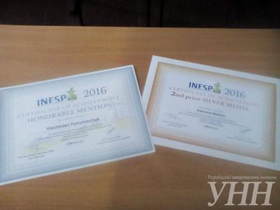 Школярка з Маріуполя презентувала у Нідерландах інноваційний проект з утилізації пластикових відходів